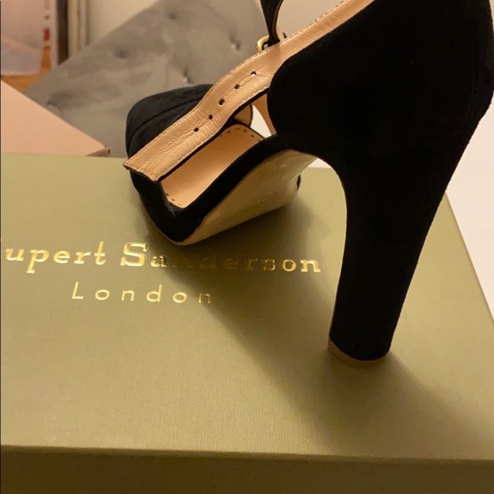 Shoes - Picture 3 of 4